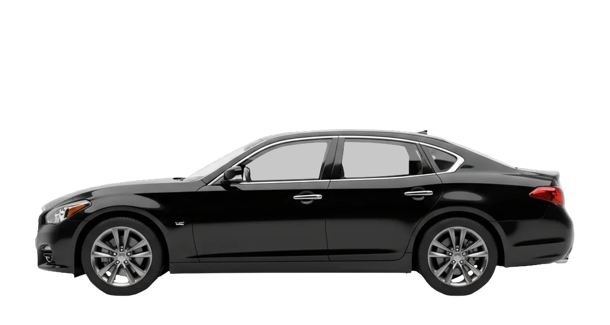 Infiniti Q70 side view